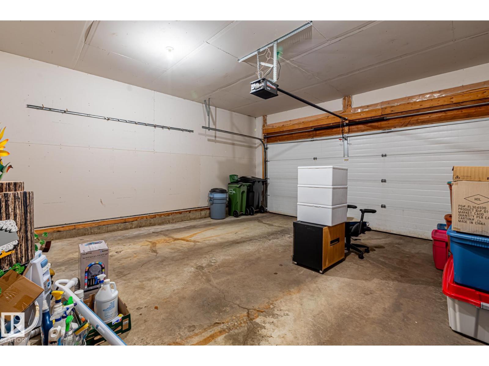 1126 105 ST NW, Edmonton