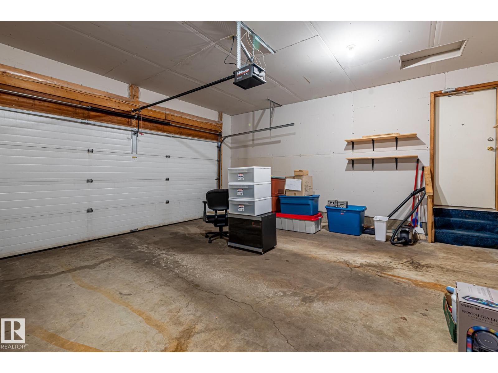 1126 105 ST NW, Edmonton