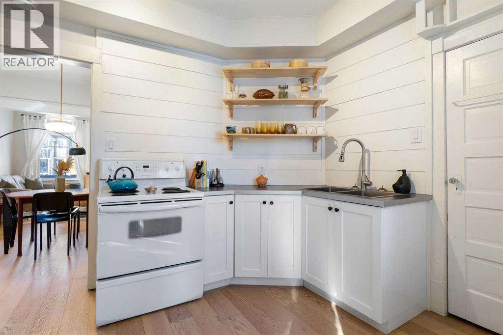 Single Family House Bungalow for Sale in   Avenue NW Mount Pleasant Calgary 