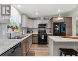 13 Kellestine Drive, Strathroy Caradoc, ON N7G0C5 Photo 10