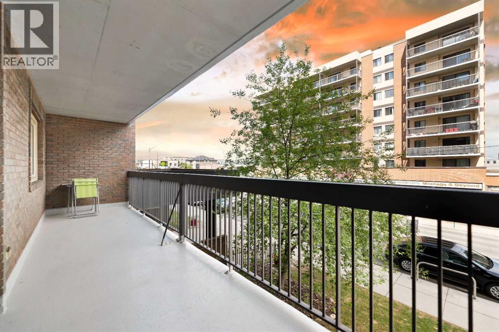 Single Family House for Sale in    Avenue SW Beltline Calgary 