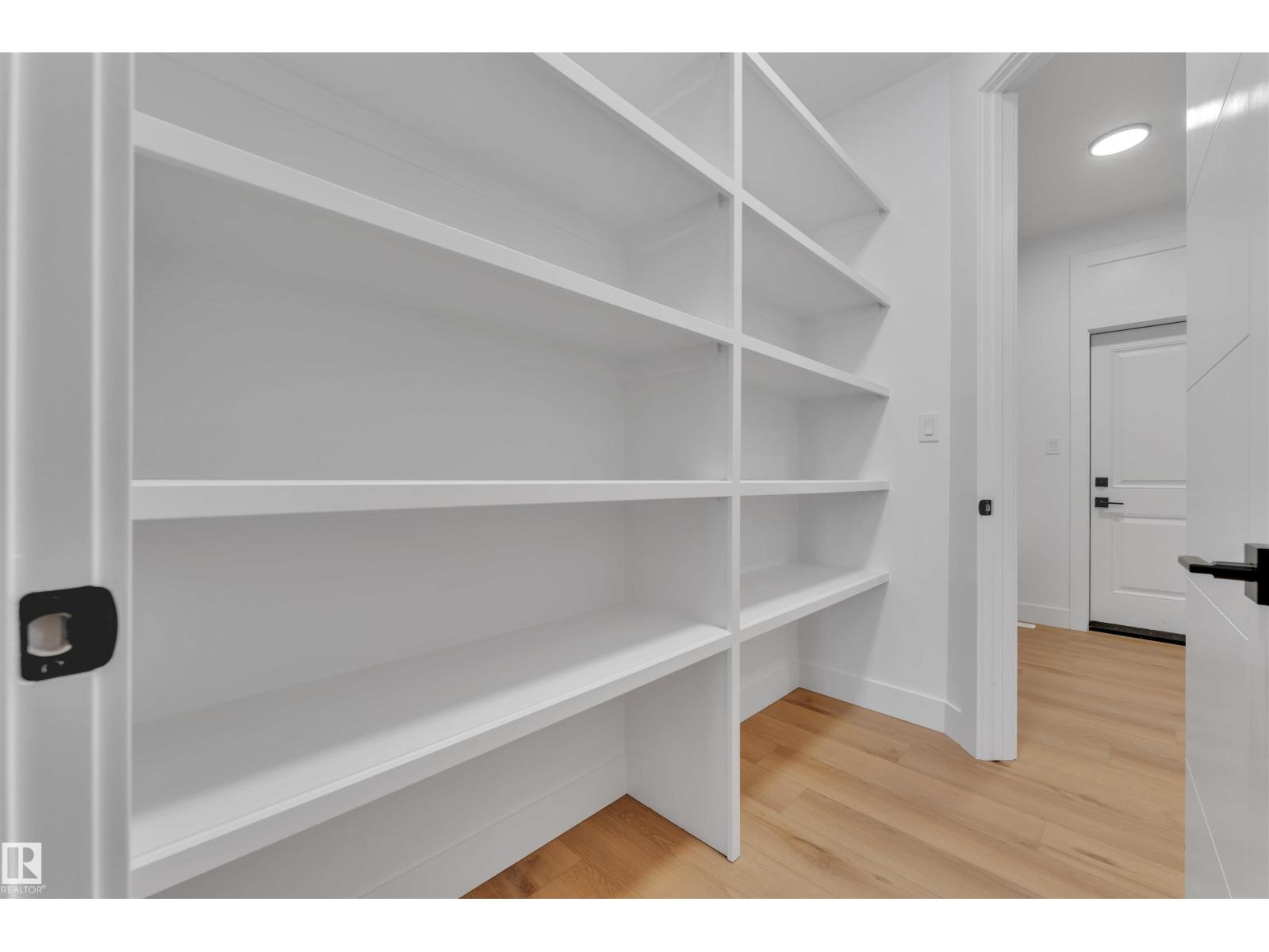 744 ASTORIA WY, Devon