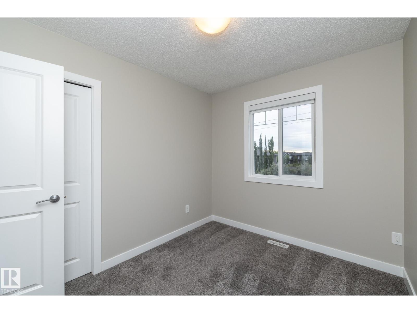 #22 13139 205 ST NW, Edmonton