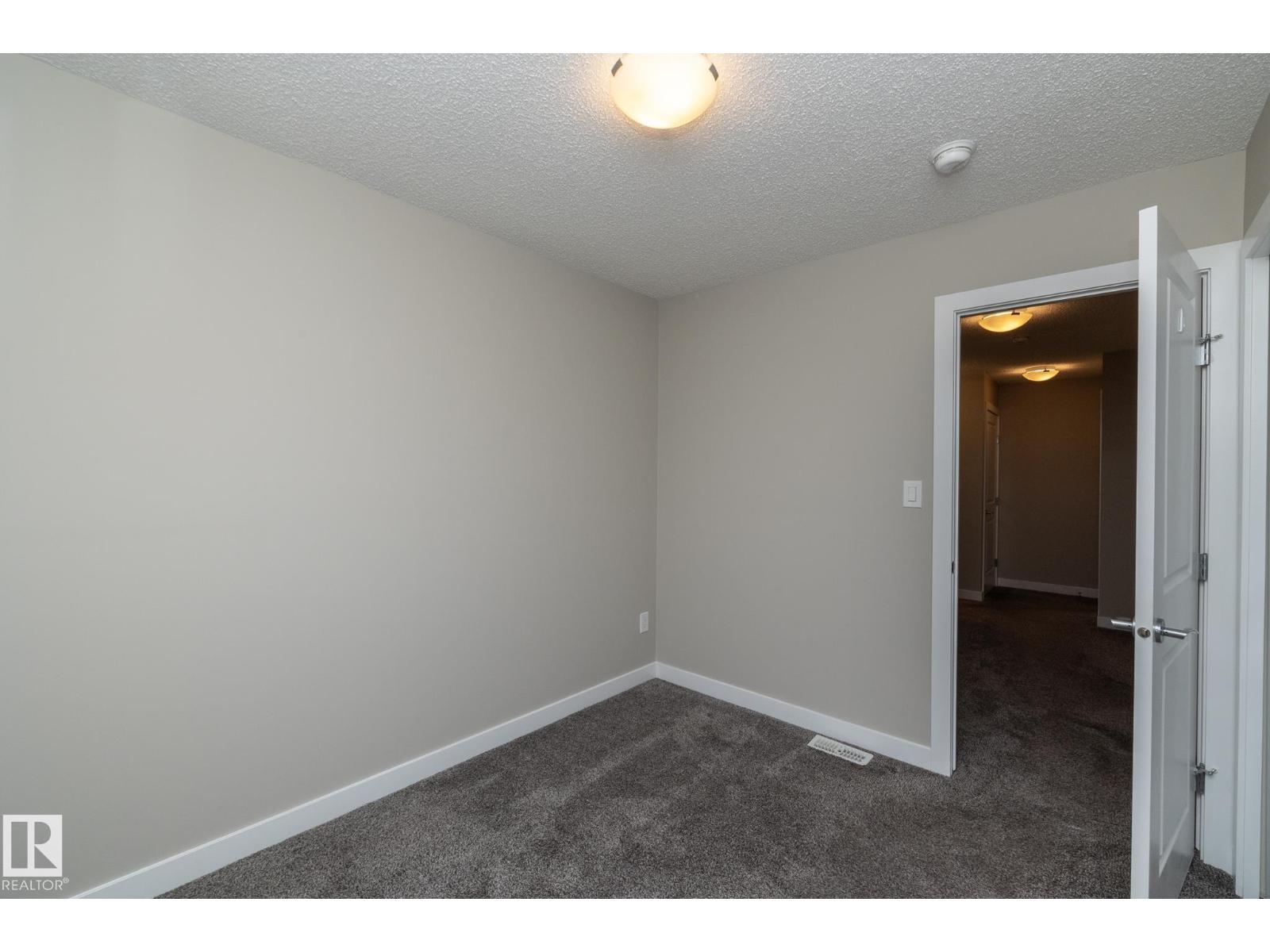 #22 13139 205 ST NW, Edmonton
