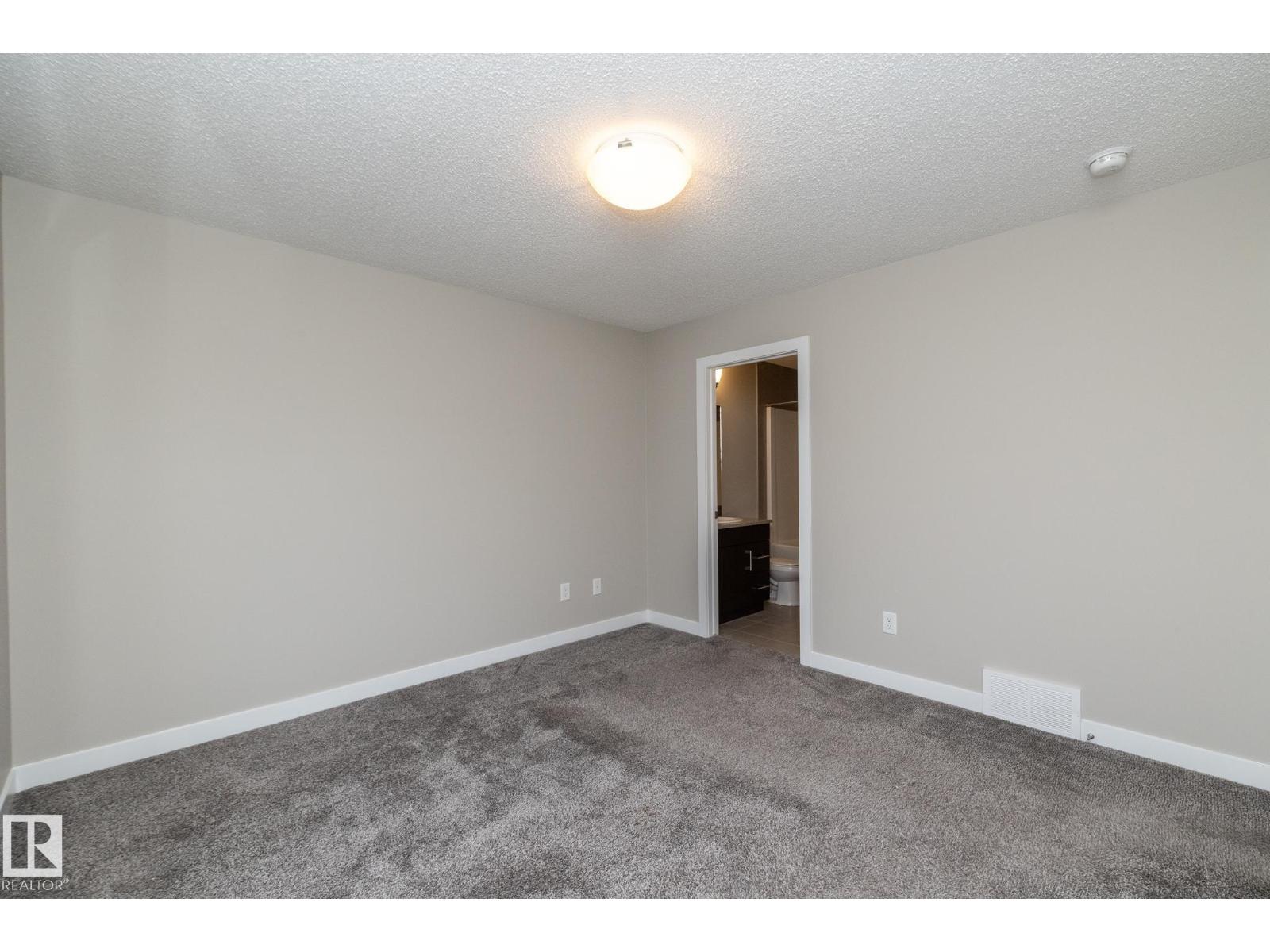 #22 13139 205 ST NW, Edmonton