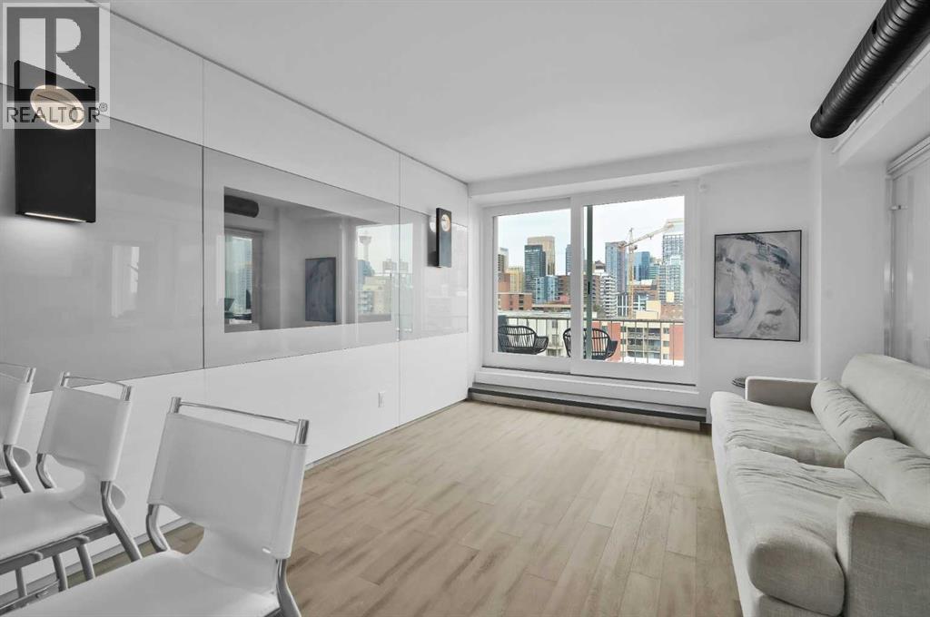 Single Family House for Sale in    Avenue SW Cliff Bungalow Calgary 