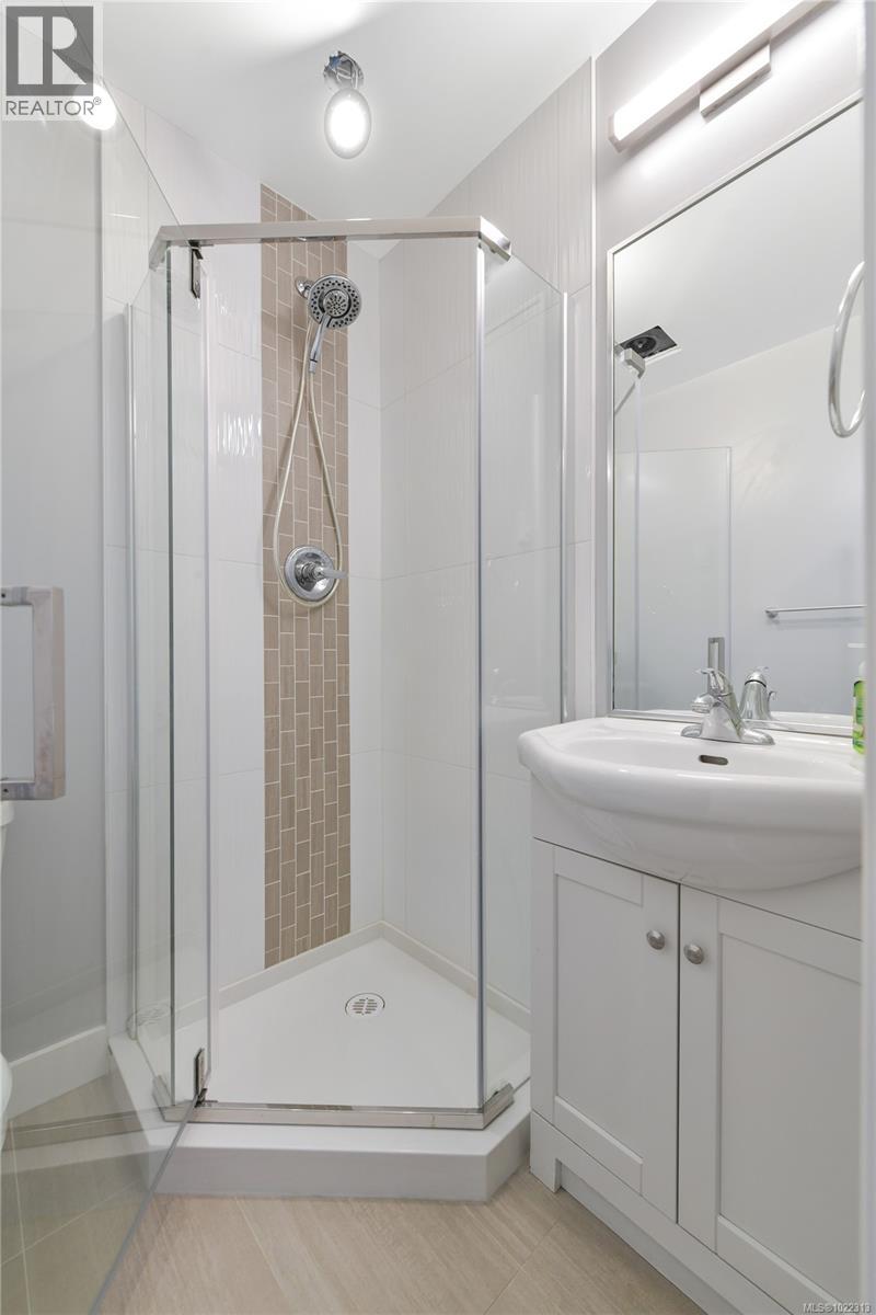 104 3429 HAPPY VALLEY Rd, Langford