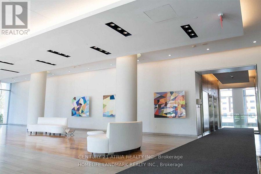 713 - 70 FOREST MANOR ROAD - Photo 3 of 24, Toronto (Henry Farm), Ontario