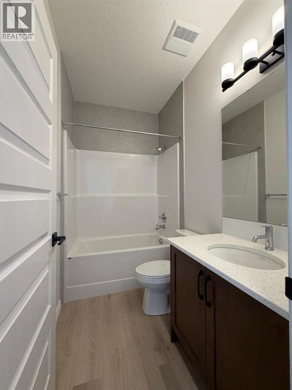 Single Family House 3 Level for Sale in  Homestead Circle NE Homestead Calgary 