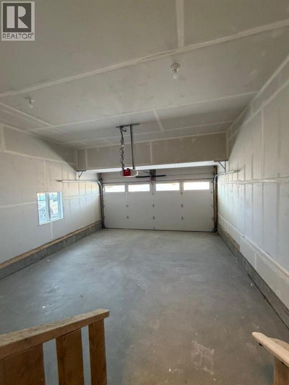 Single Family House 3 Level for Sale in  Homestead Circle NE Homestead Calgary 