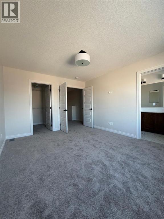 Single Family House 3 Level for Sale in  Homestead Circle NE Homestead Calgary 