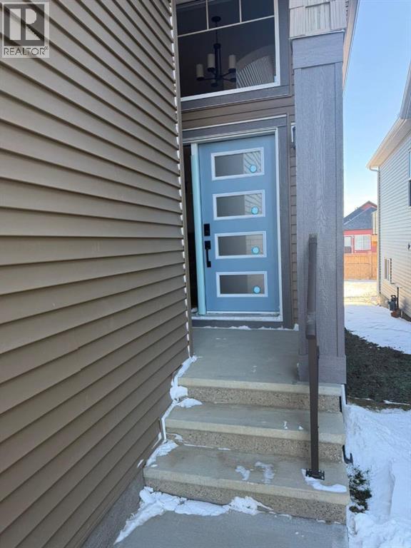Single Family House 3 Level for Sale in  Homestead Circle NE Homestead Calgary 