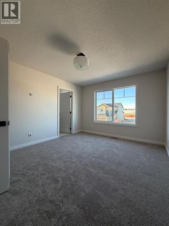 Single Family House 3 Level for Sale in  Homestead Circle NE Homestead Calgary 