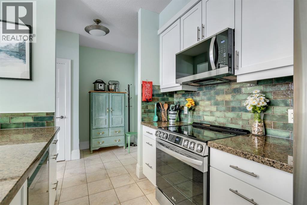 Single Family House for Sale in    Street NW Parkdale Calgary 