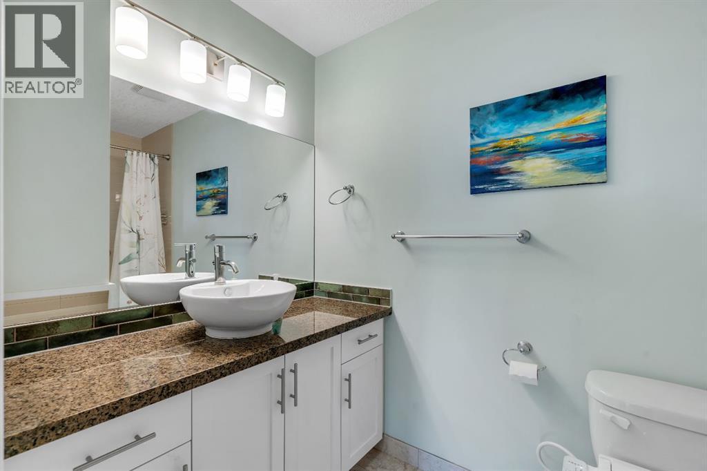 Single Family House for Sale in    Street NW Parkdale Calgary 