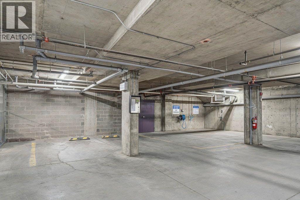 Single Family House for Sale in    Street NW Parkdale Calgary 