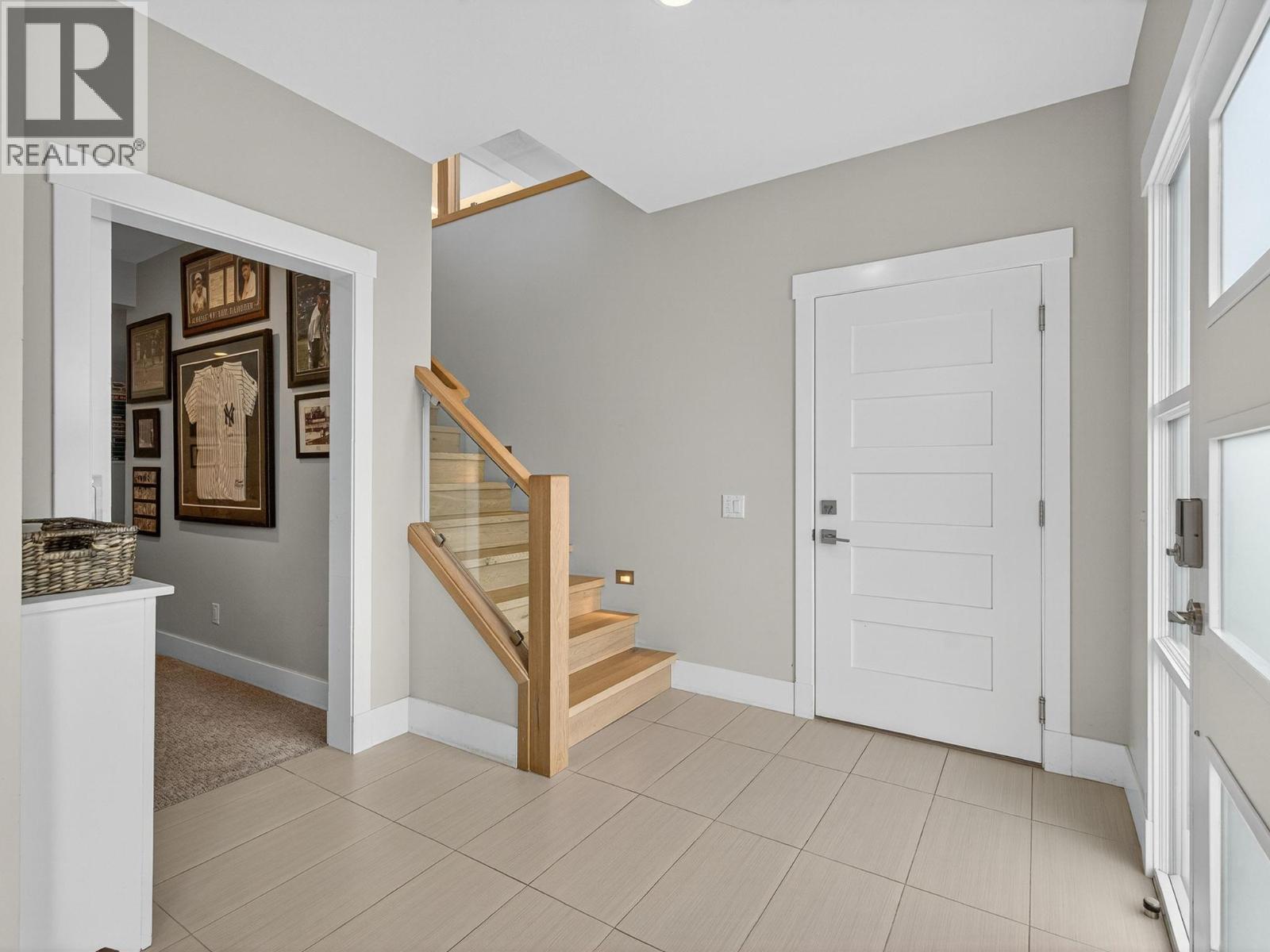  9443 Ledgestone Road, Lake Country