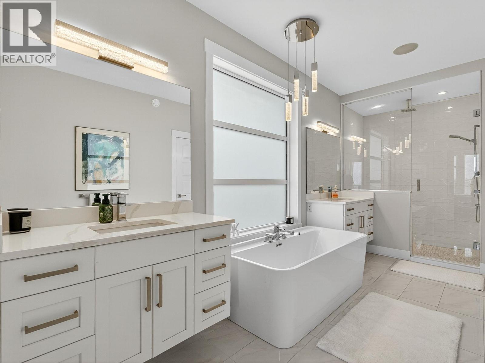  9443 Ledgestone Road, Lake Country