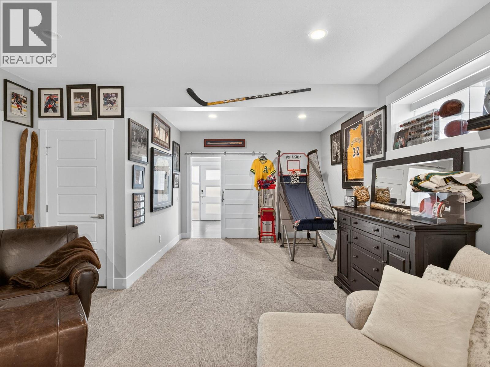  9443 Ledgestone Road, Lake Country