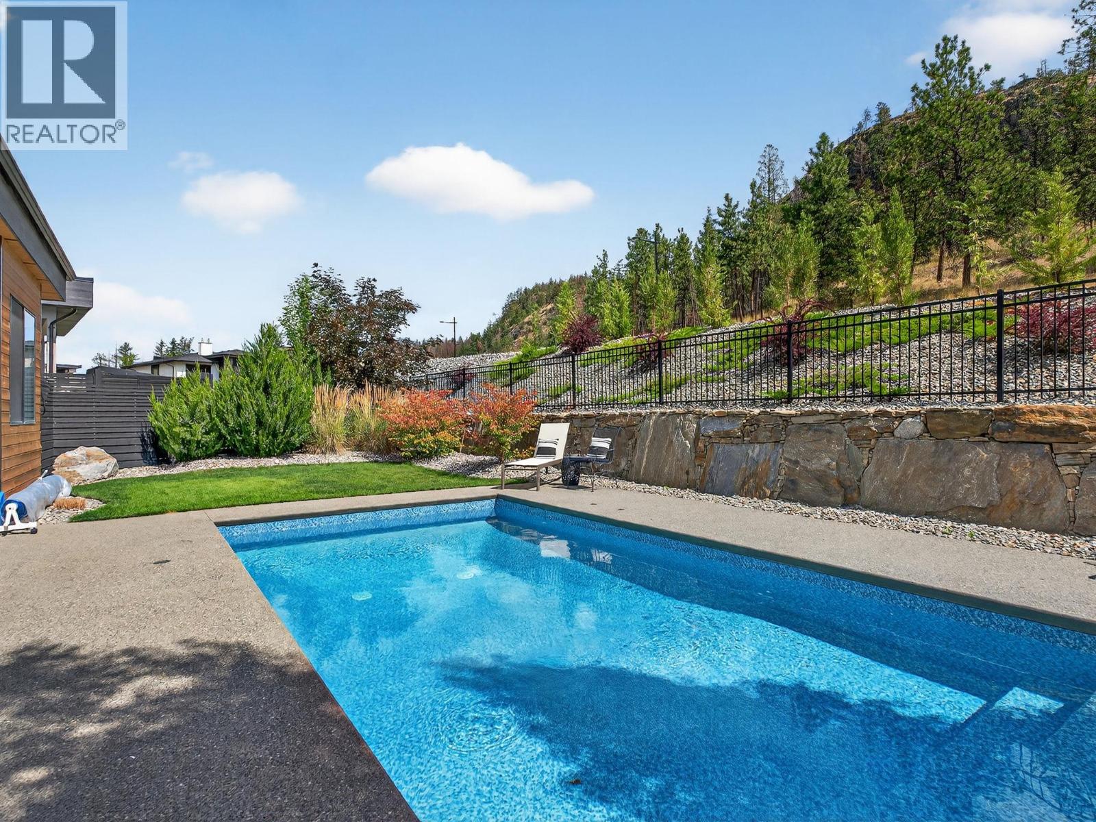  9443 Ledgestone Road, Lake Country