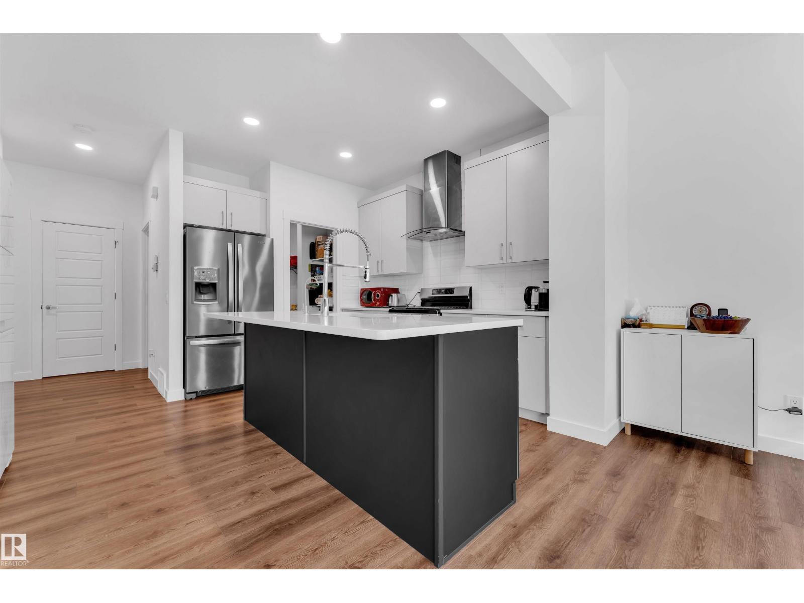 9990 205A ST NW, Edmonton