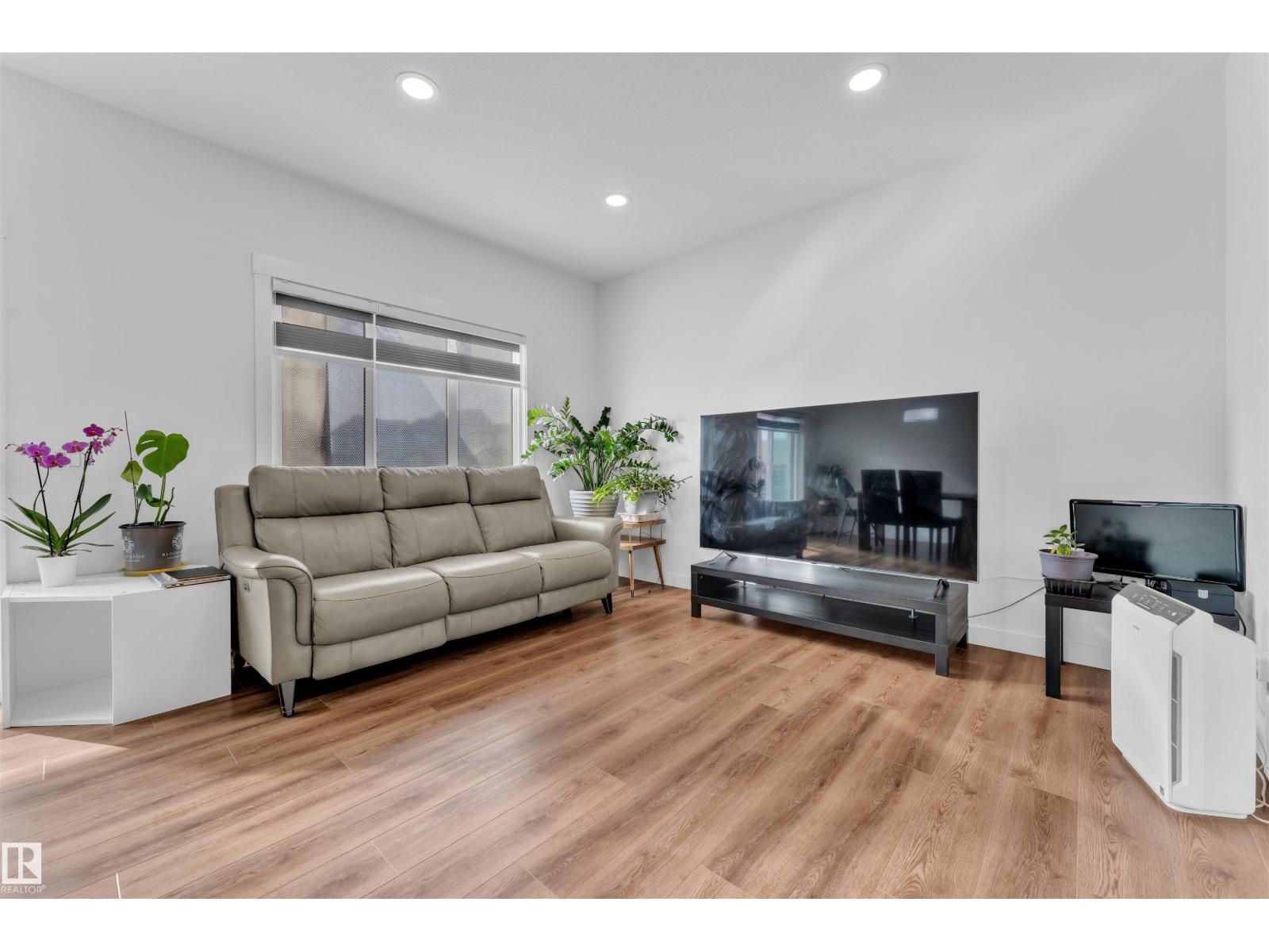 9990 205A ST NW, Edmonton