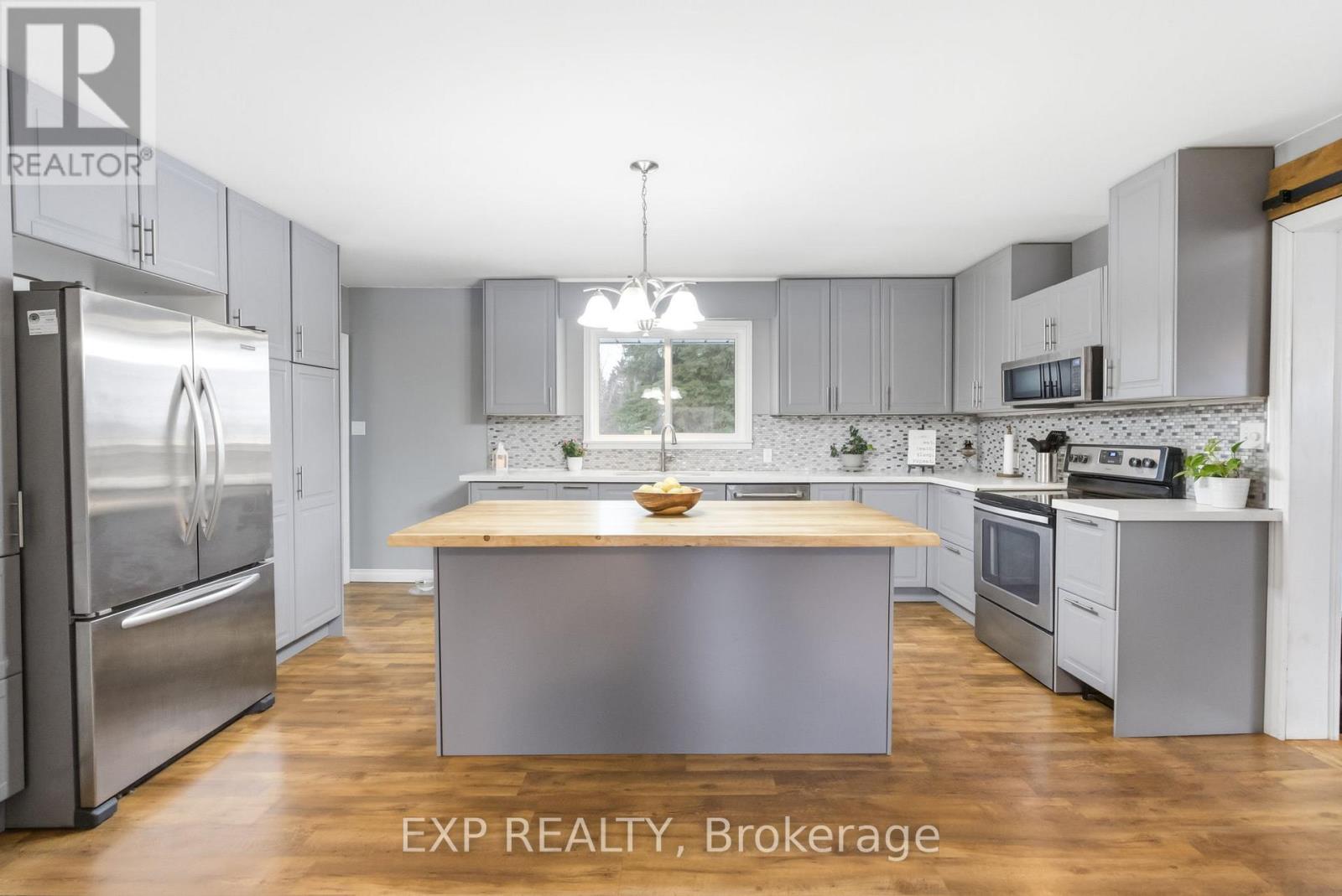 3824 TRULLS ROAD - Photo 3 of 24, Clarington (Courtice), Ontario