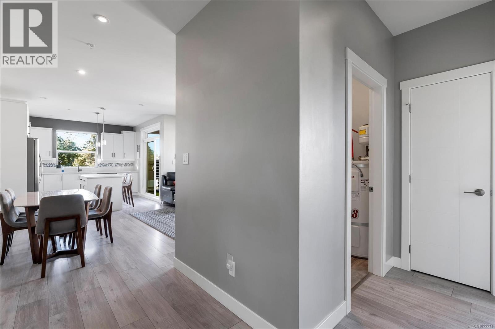 401 2783 Strathmore Road, Langford