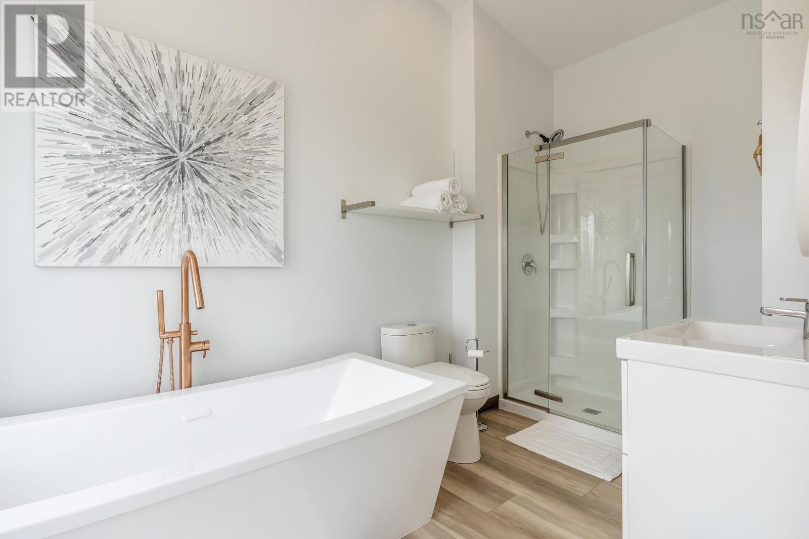 Property 9 of 44 of 83/85 Russia Road