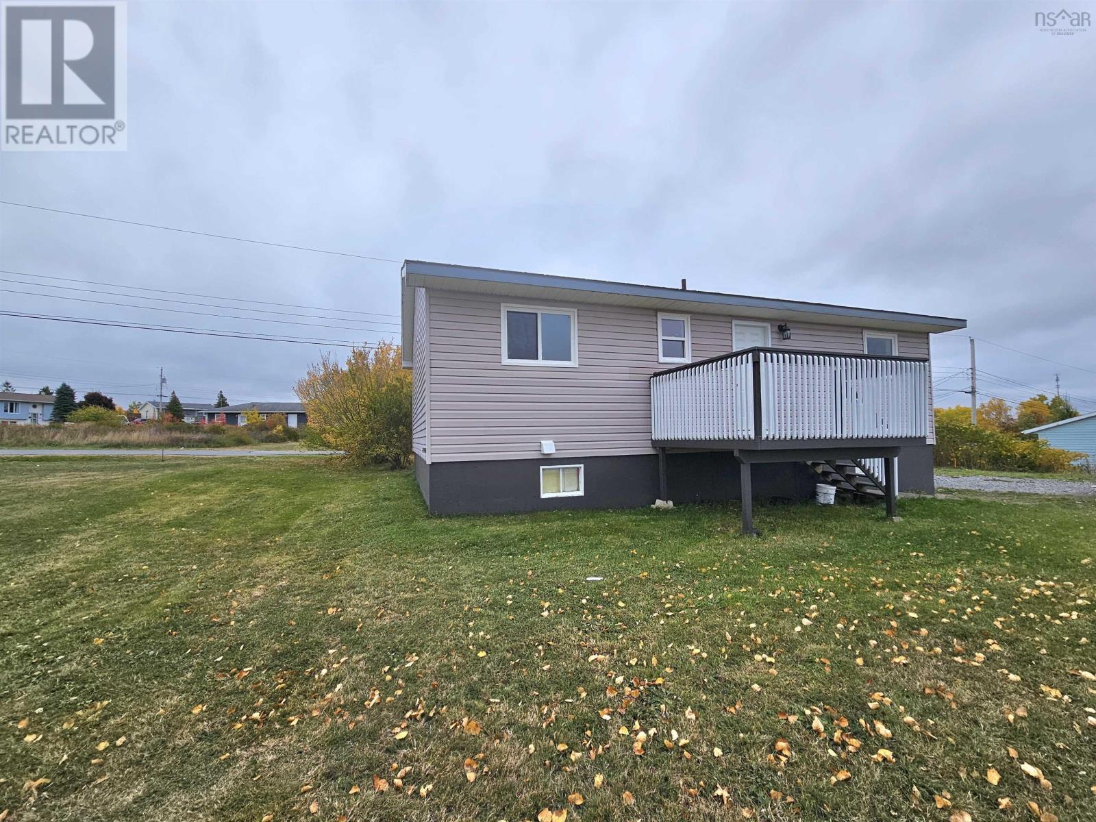 Property 8 of 20 of 68 MacDonald Crescent