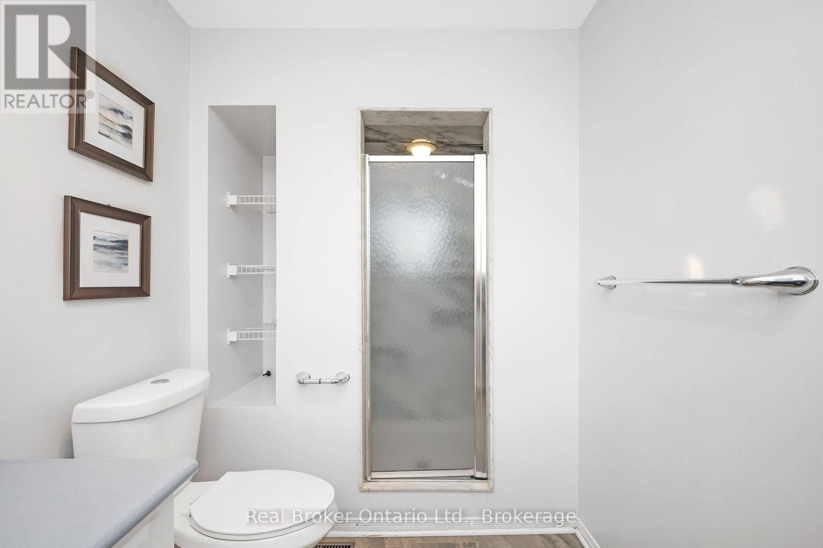 2189 SHORNCLIFFE BOULEVARD - 21