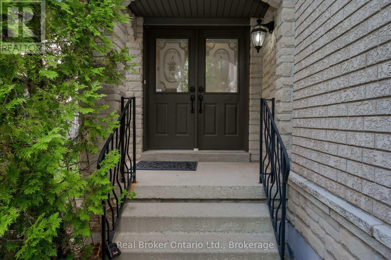 2189 SHORNCLIFFE BOULEVARD - 2