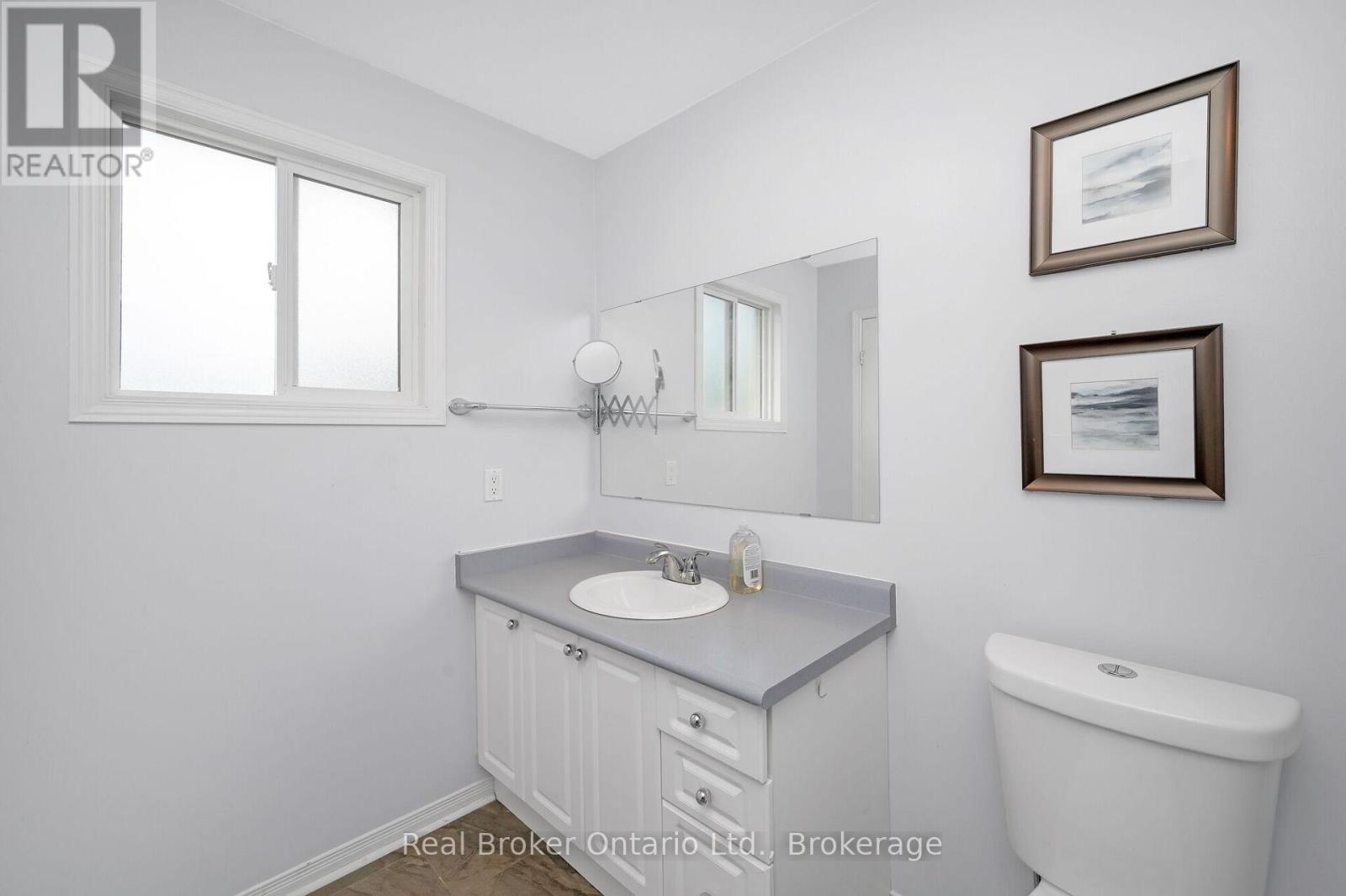 2189 SHORNCLIFFE BOULEVARD - 22