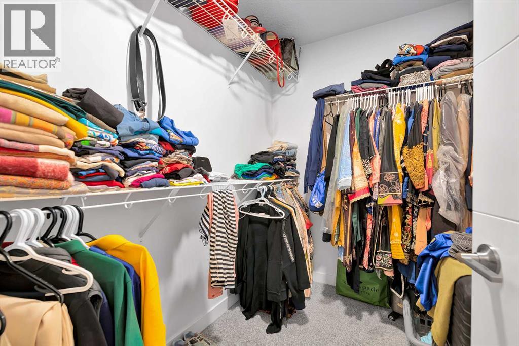 Single Family House for Sale in  Ambleton Drive NW Moraine Calgary 