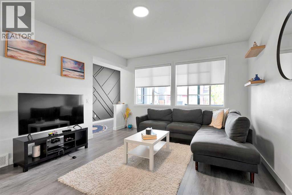 Single Family House for Sale in  Ambleton Drive NW Moraine Calgary 