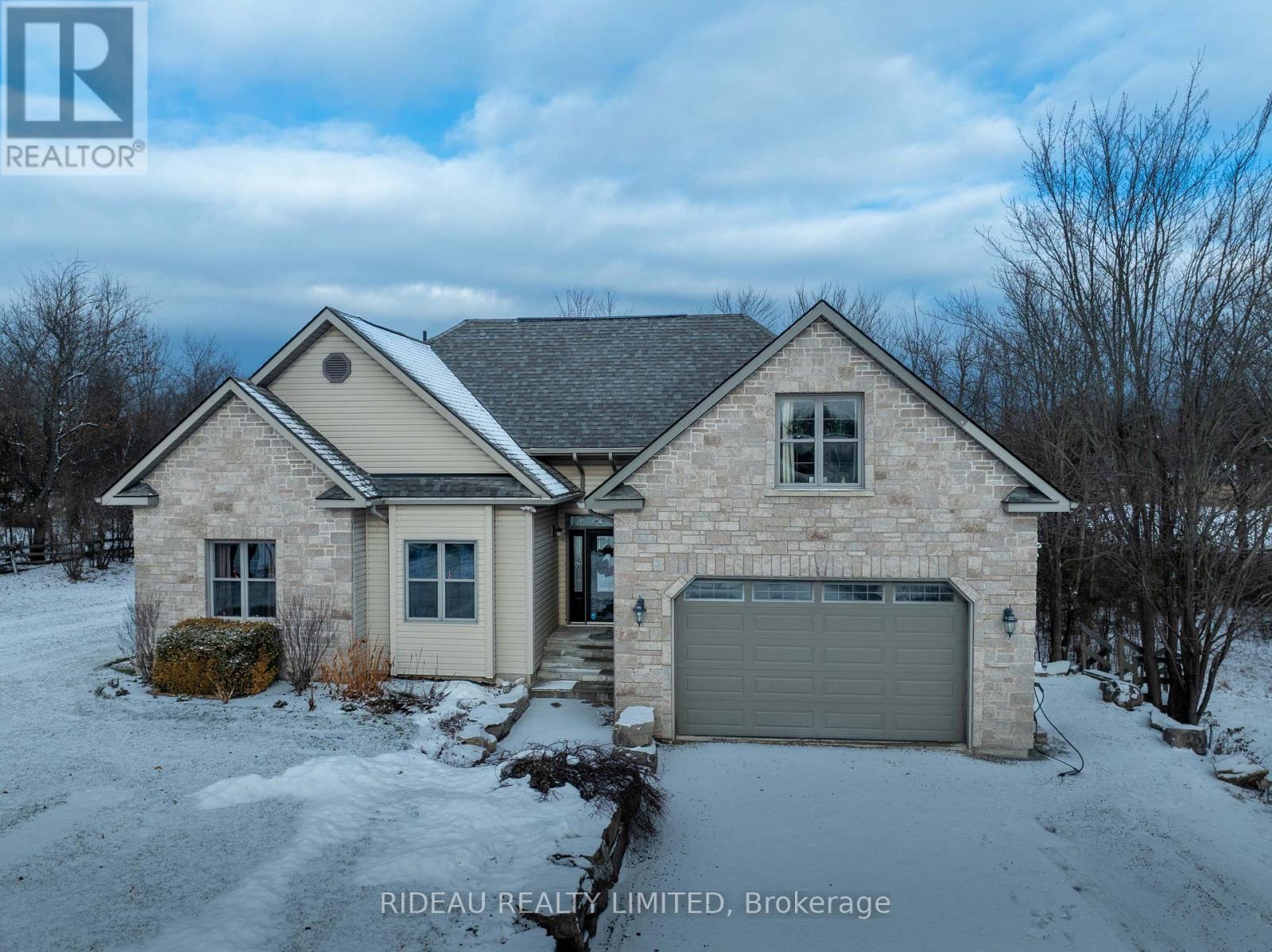 25 MCNAMEE LANE - Photo 3 of 37, Rideau Lakes, Ontario