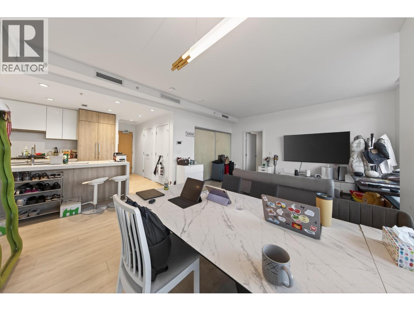 3402 6080 MCKAY AVENUE, Burnaby