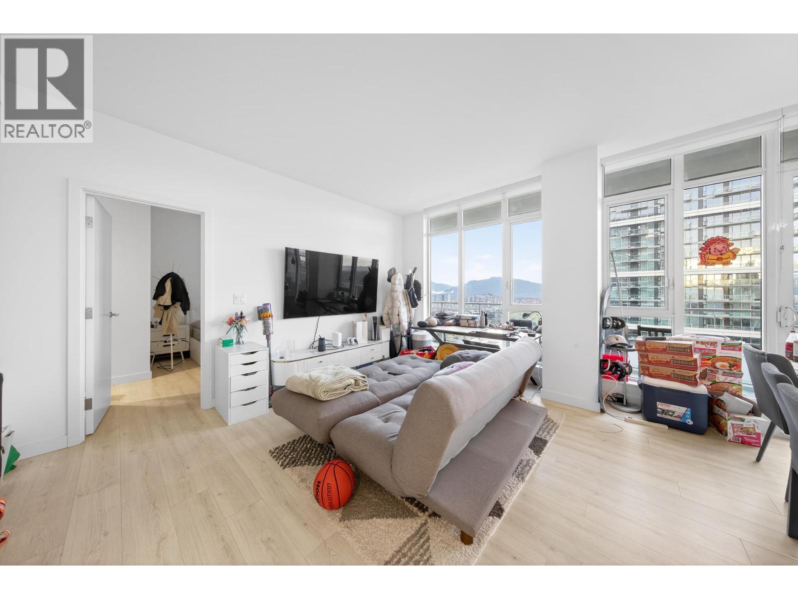 3402 6080 MCKAY AVENUE, Burnaby