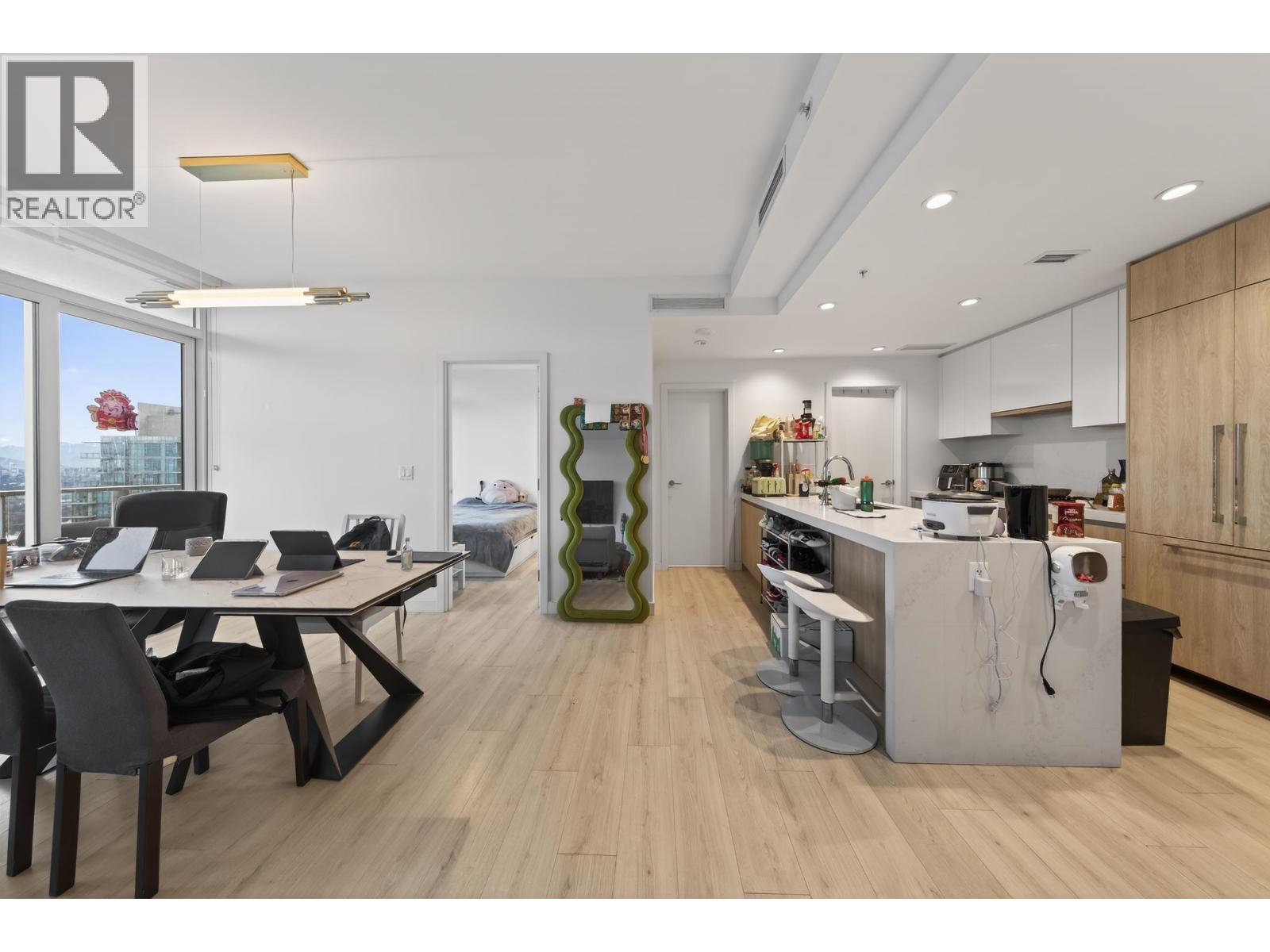 3402 6080 MCKAY AVENUE, Burnaby