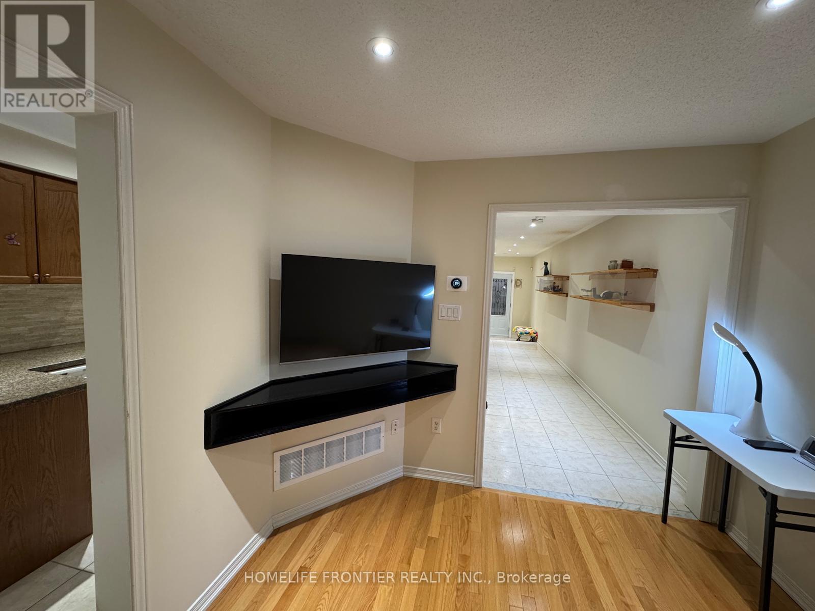14 BARR CRESCENT - 2