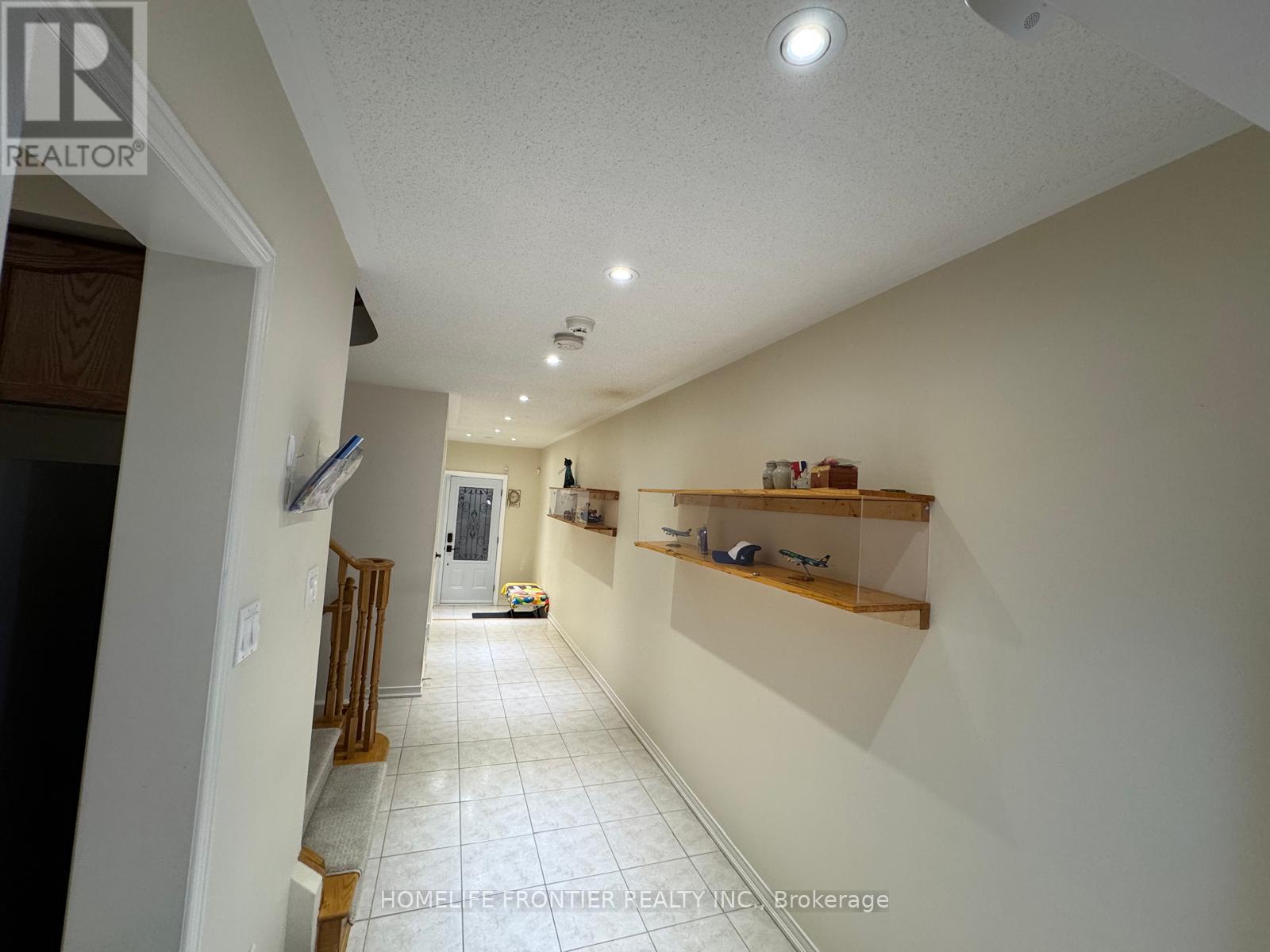 14 BARR CRESCENT - 4
