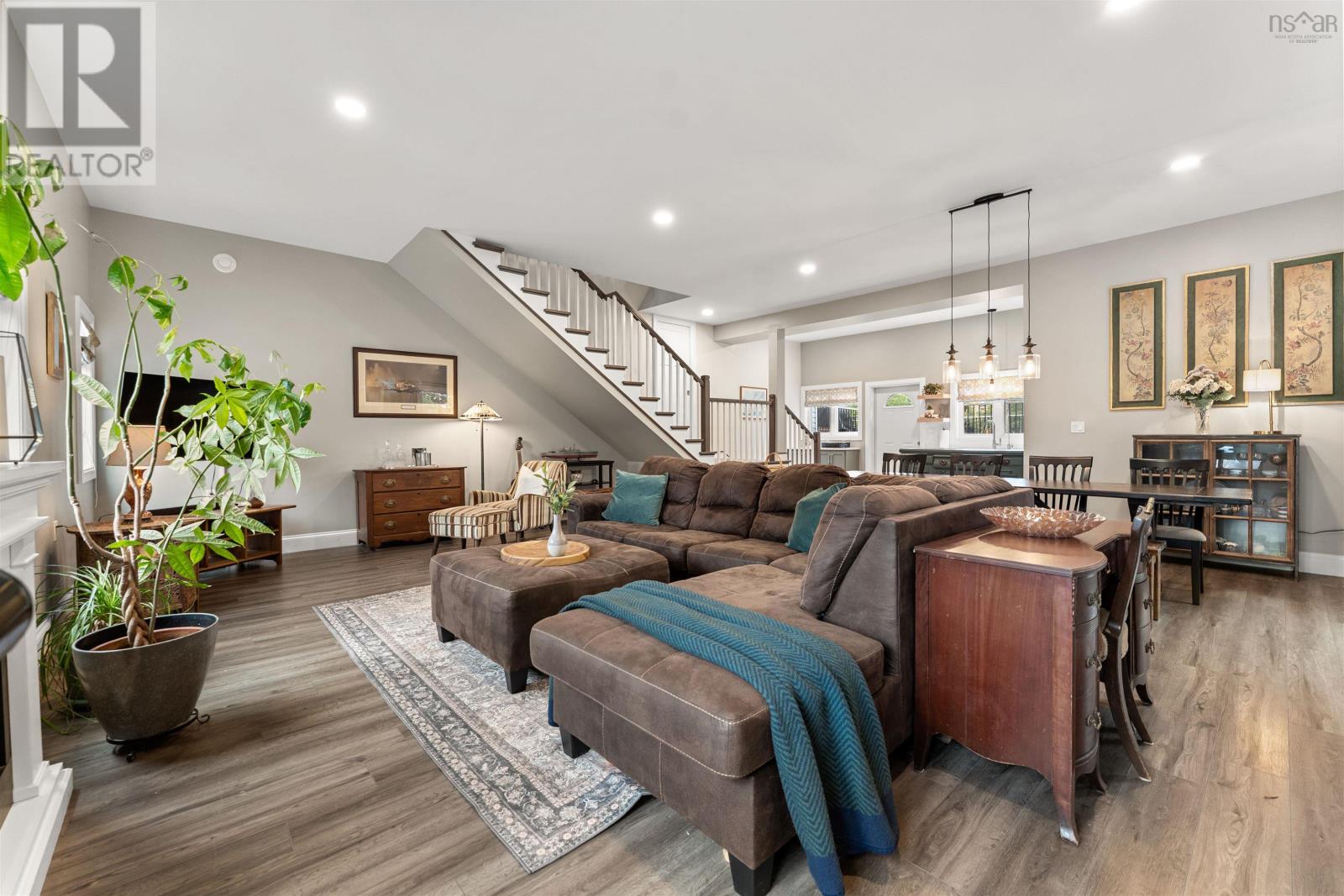 Property 4 of 47 of 9 Bens Court