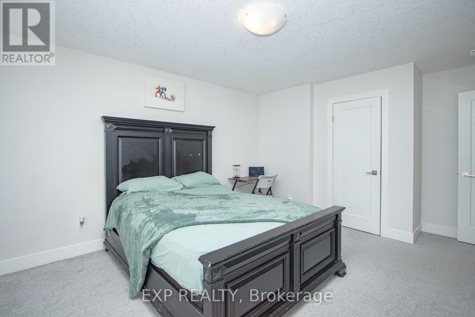 3291 REGIMENT ROAD Property Photo