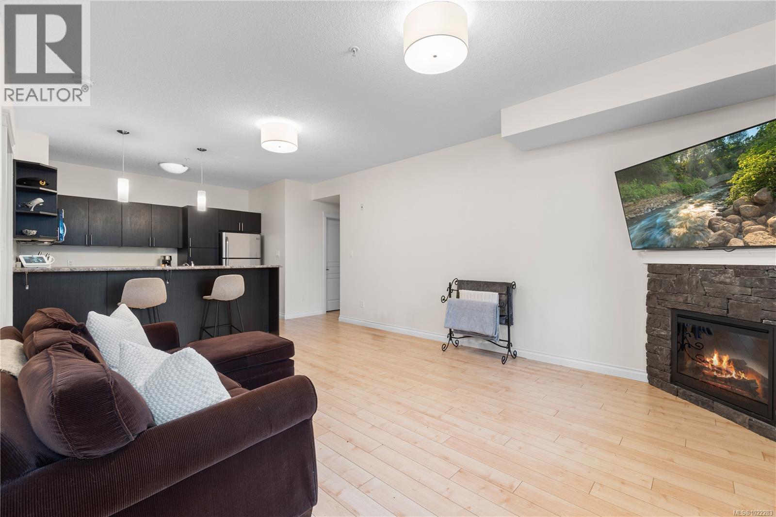 107 2111 Meredith Rd, Nanaimo