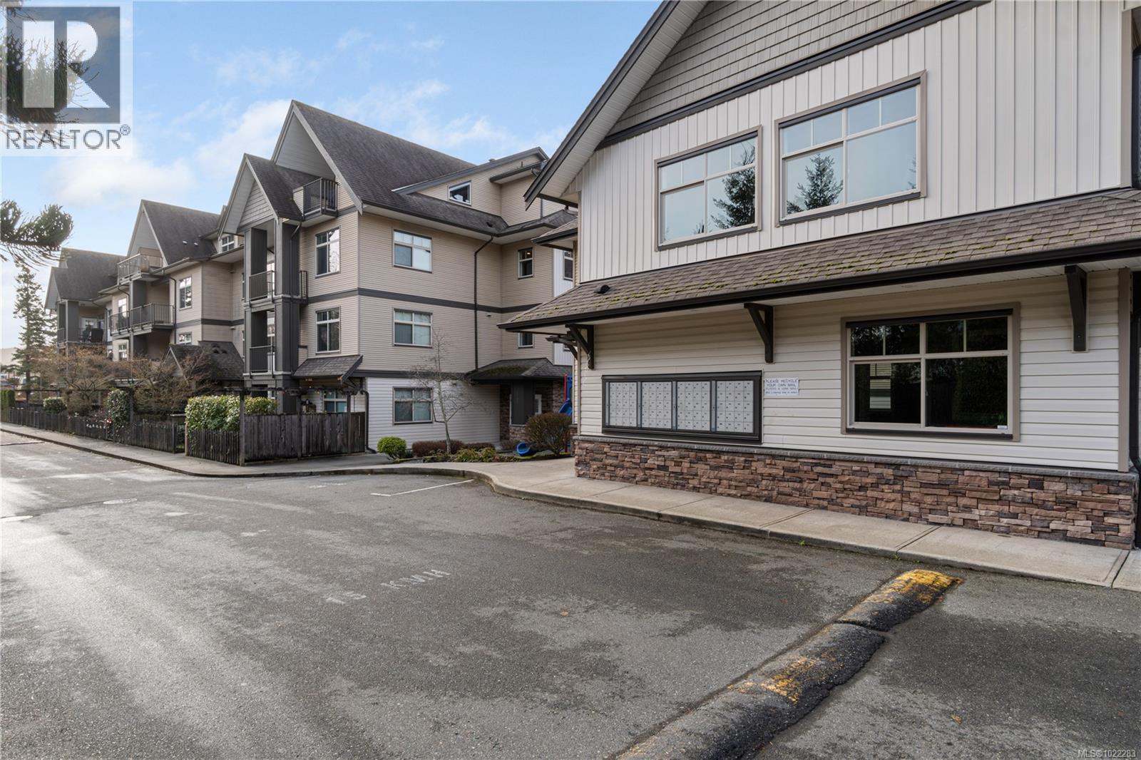 107 2111 Meredith Rd, Nanaimo