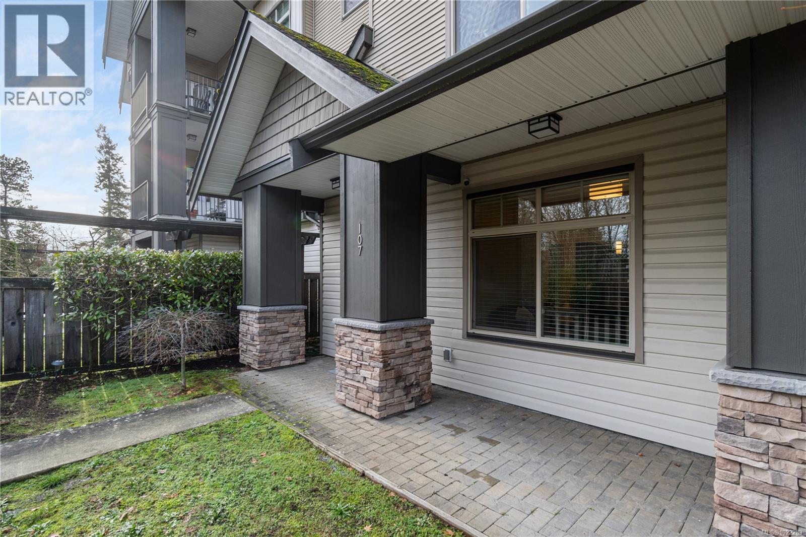 107 2111 Meredith Rd, Nanaimo