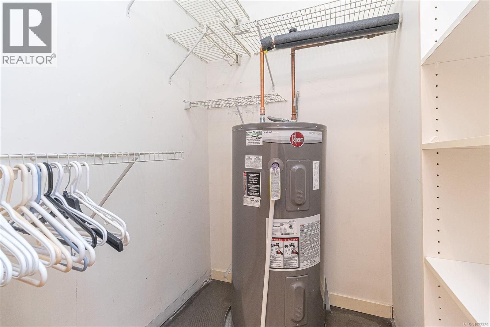 205 848 Mason Street, Victoria