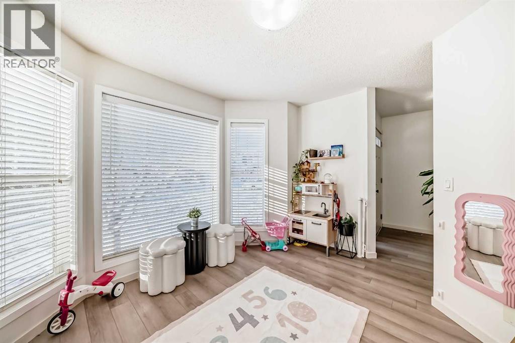 Single Family House for Sale in  Autumn Crescent SE Auburn Bay Calgary 