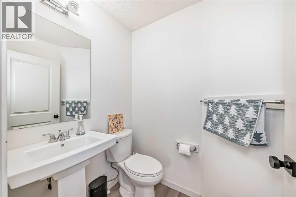 Single Family House for Sale in  Autumn Crescent SE Auburn Bay Calgary 