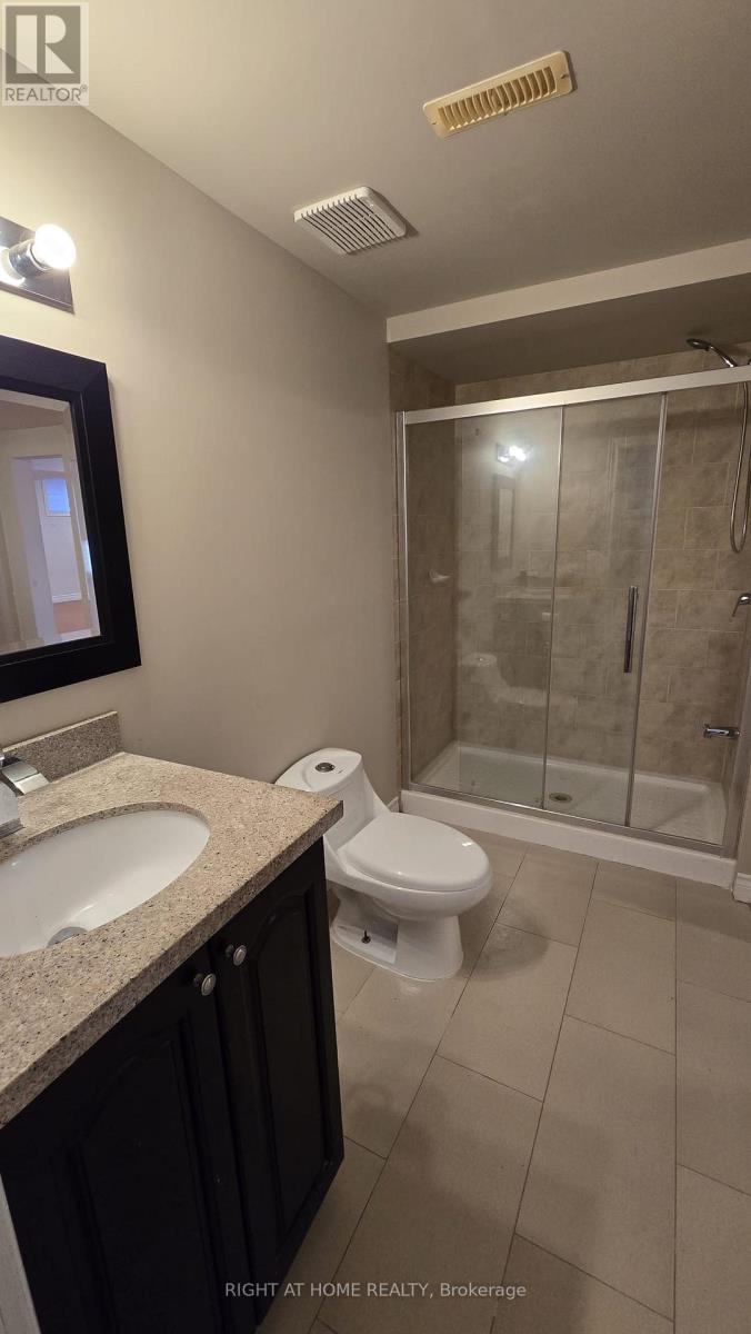 Multi-family House for Sale 